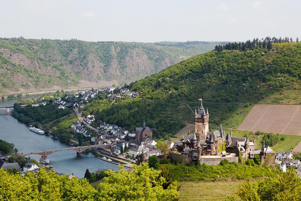 Hotel Am Hafen Cochem Exterior photo