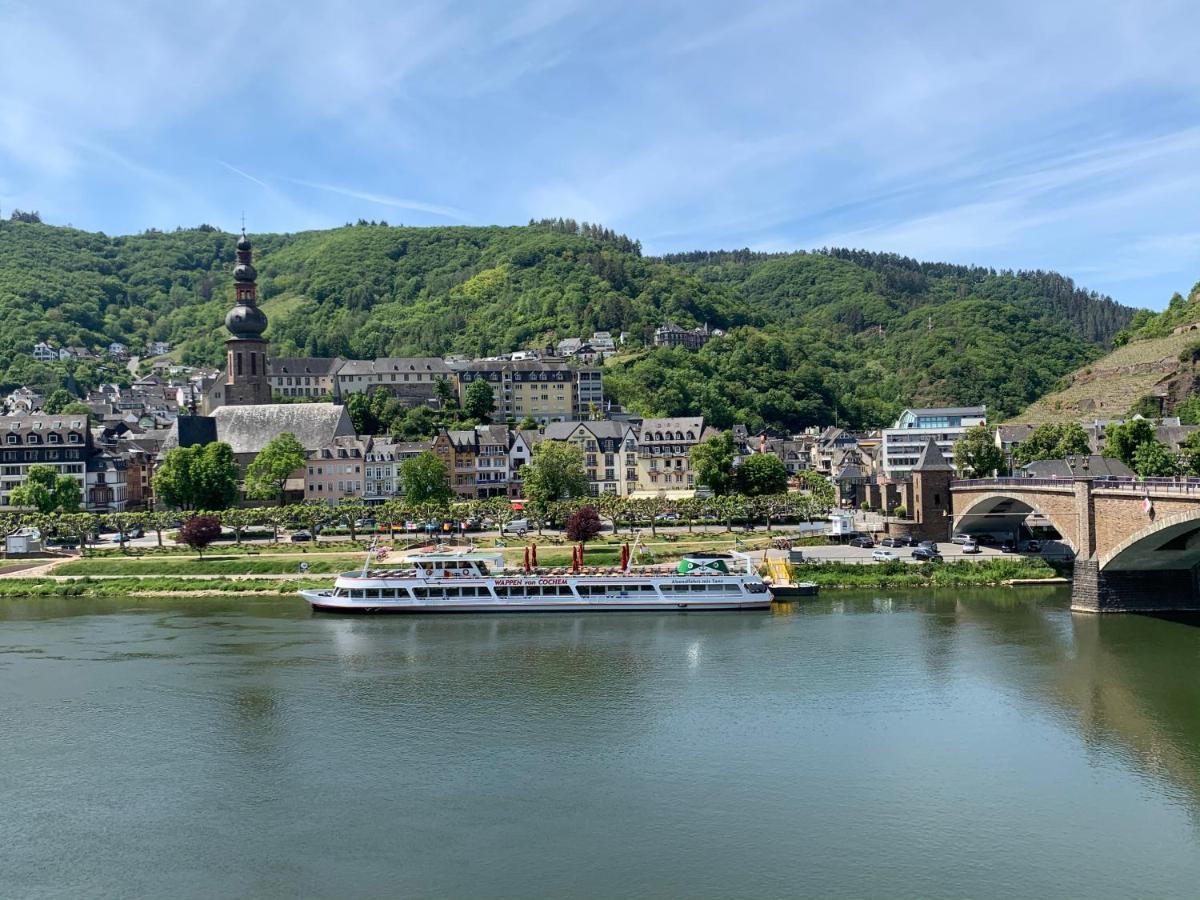 Hotel Am Hafen Cochem Exterior photo