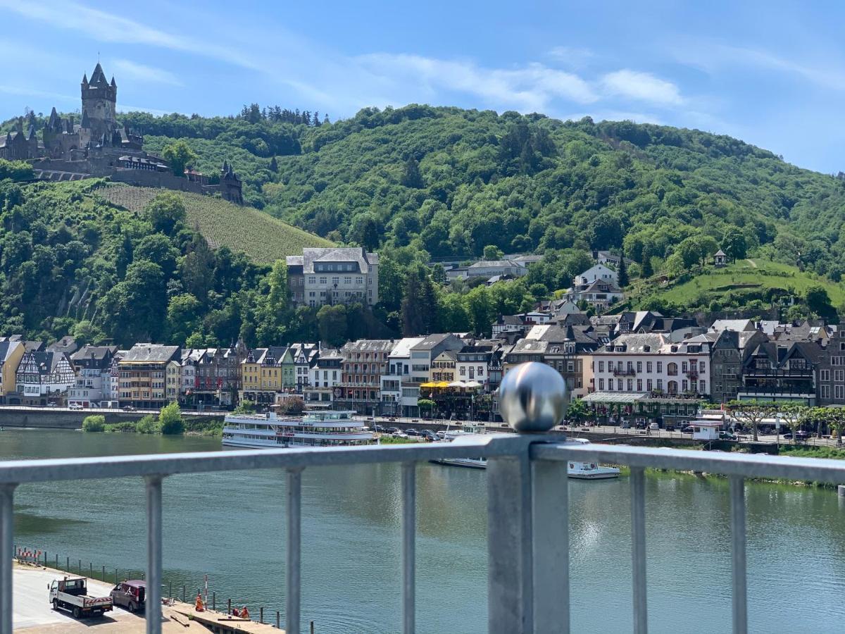 Hotel Am Hafen Cochem Exterior photo